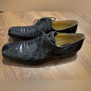 Mezlan Platinum Dinan Eel Leather Dress Shoes with Laces